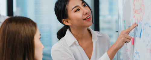 asia-businessmen-businesswomen-meeting-brainstorming-ideas-conducting-business-presentation-project-colleagues-working-together-plan-success-strategy-enjoy-teamwork-small-modern-office